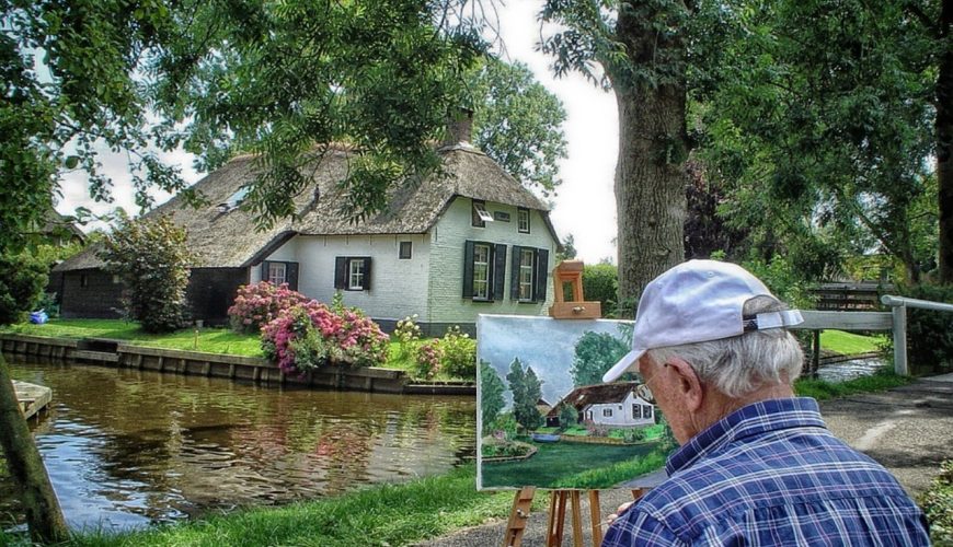 Giethoorn Village - Venice Of The North