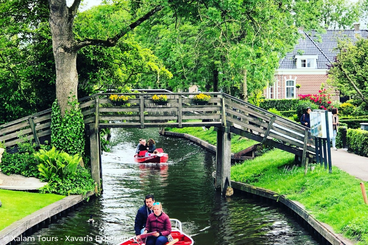 Holland Spektakeltour - Keukenhof Tulip Gardens - Giethoorn