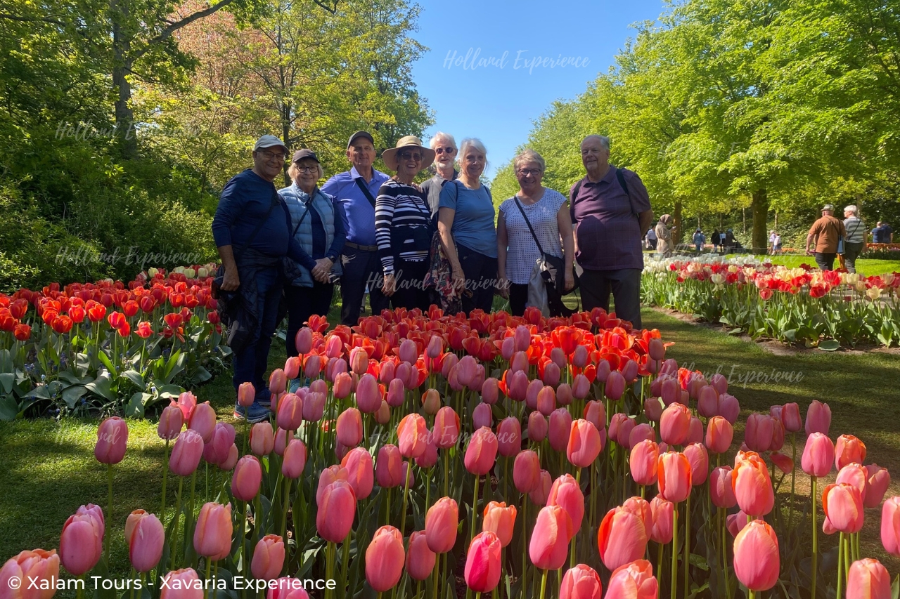 Keukenhof Garden - Volendam - Zaanse Schans Private Tour