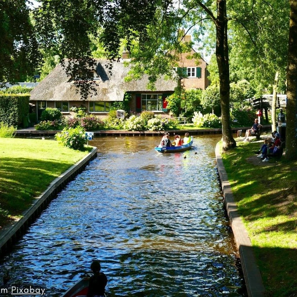 Giethoorn Tours From Amsterdam | Book Tours &Amp; Tickets